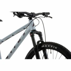 Vitus Nucleus 26 Youth Hardtail Bike -Outlet Bremser Store Vitus Nucleus 26 Youth Hardtail Bike White 09